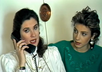 Αρχείο:Paizosepollakrevatia89d.jpg